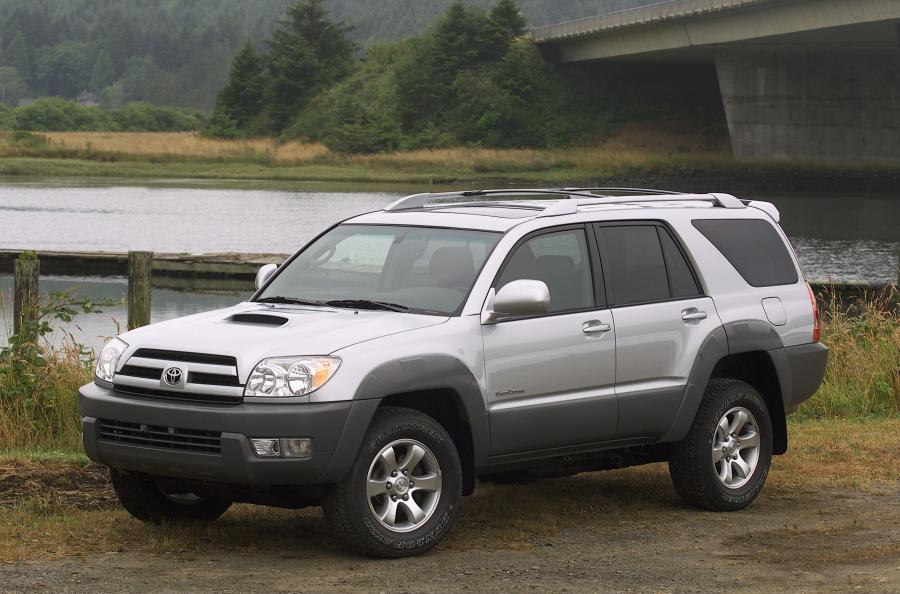  Toyota 4Runner 2003 года  (фото 20 из 41)